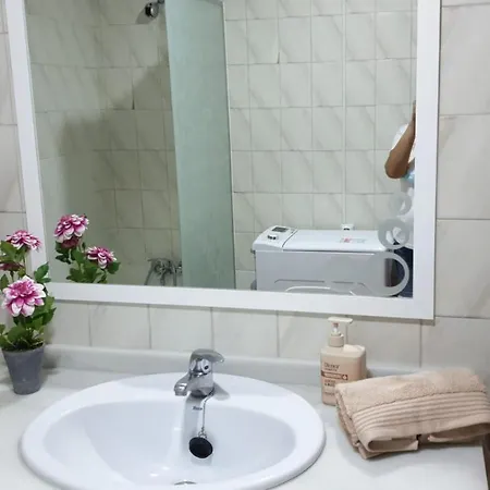 Familiarronda4 Apartamento *